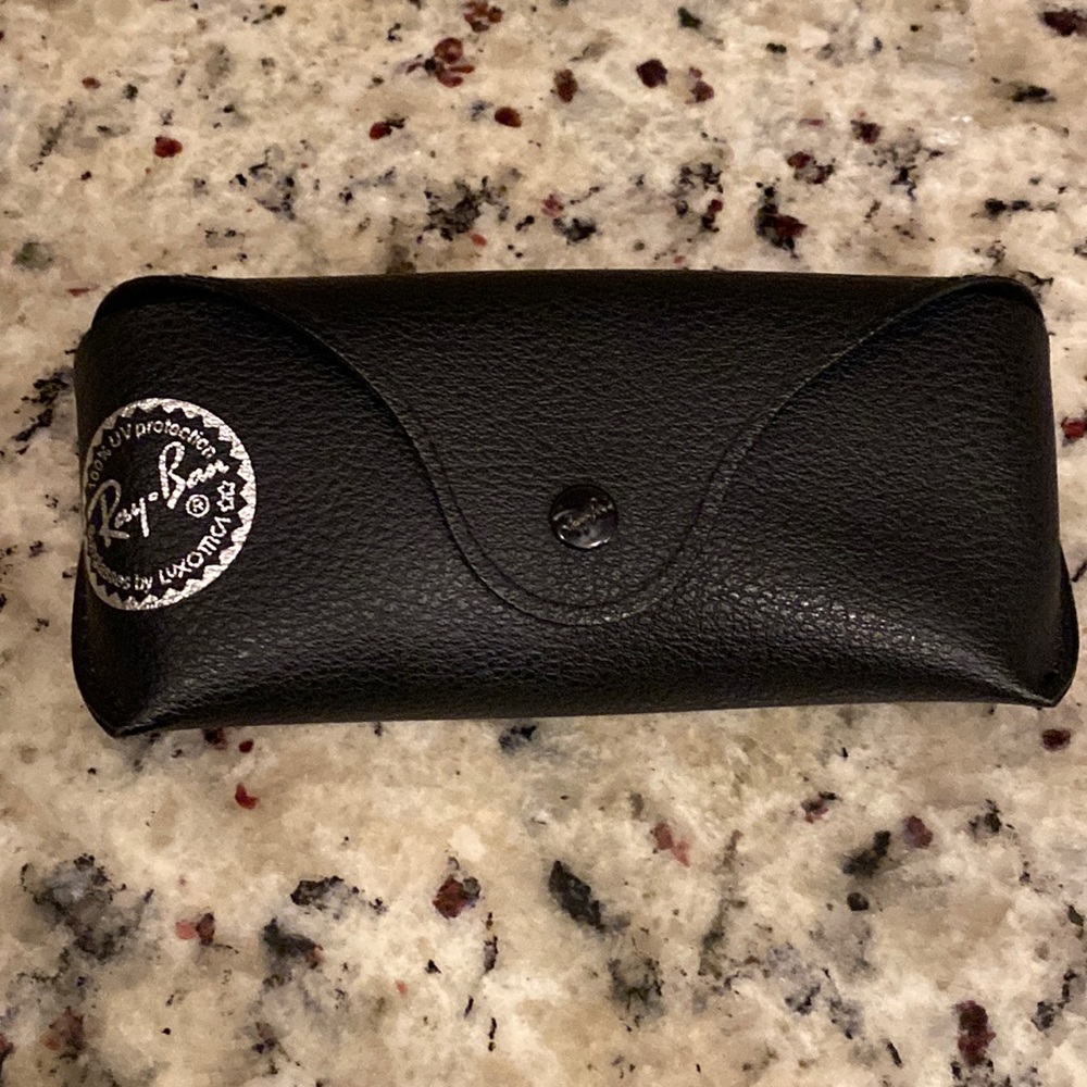 Black Ray Ban Case